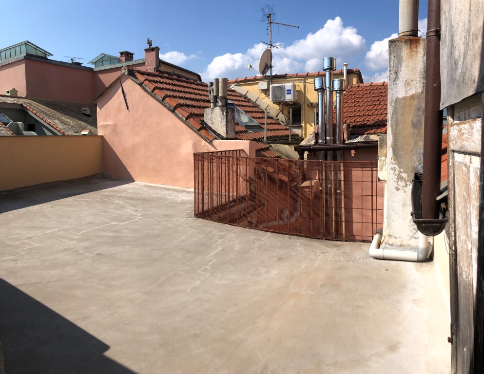 terrazza sui tetti di celle!