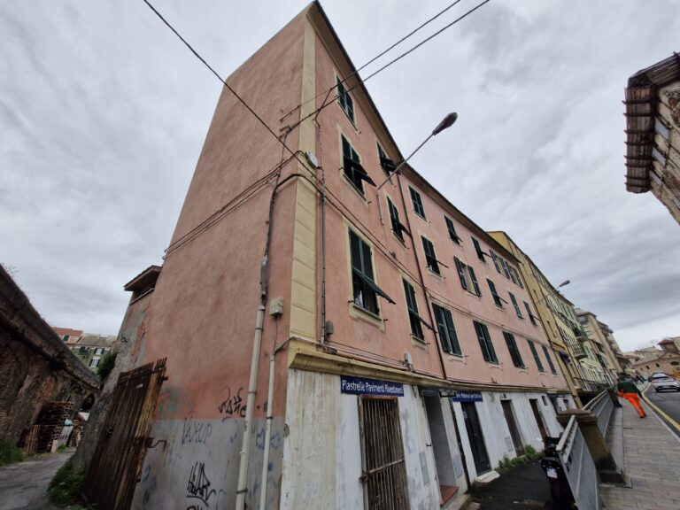 SAVONA-PREZZO PICCOLO IN CENTRO-