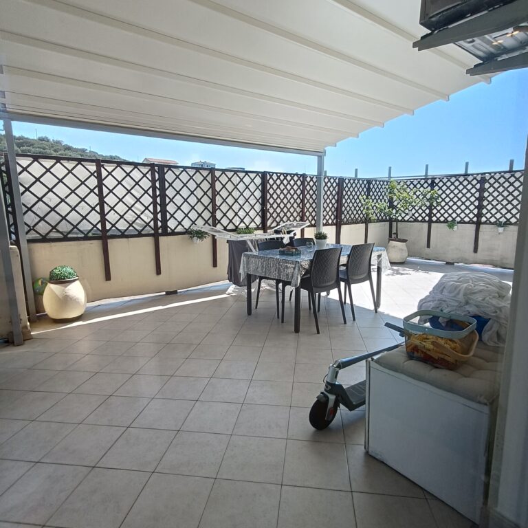 PRIMA CASA CON SUPER TERRAZZA